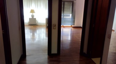 Foto 5 de Piso de alquiler en Gran Via, Logroño