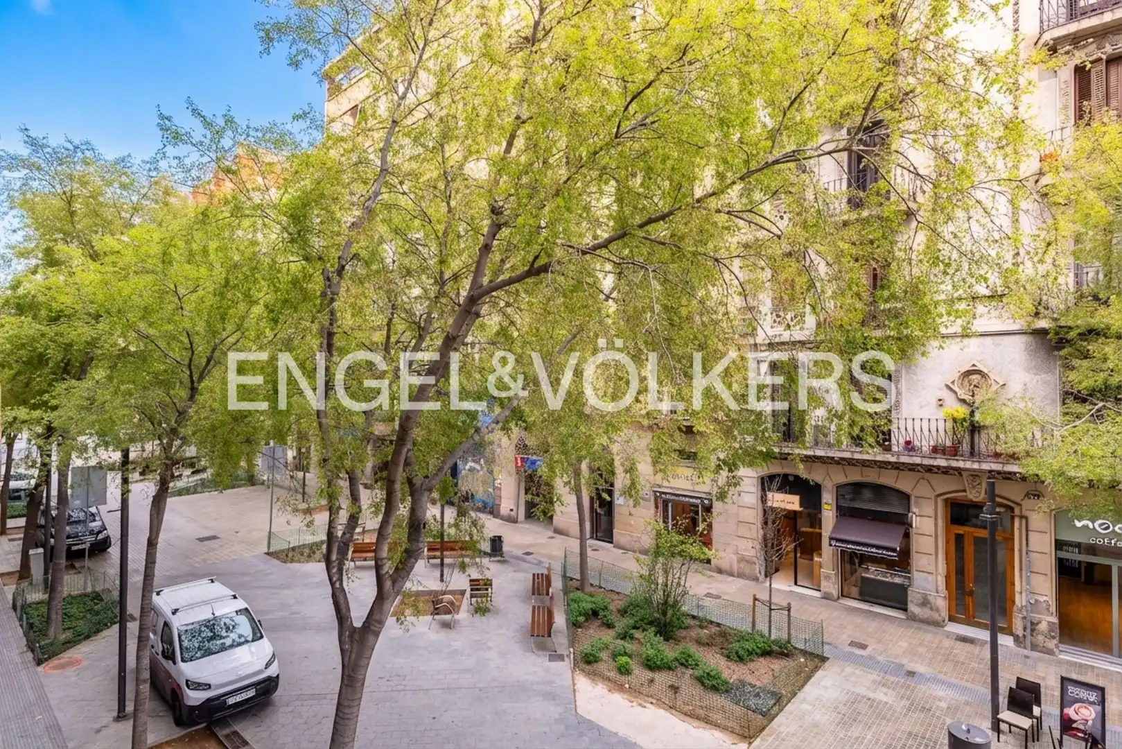 Vista exterior de Pis en venda en Barcelona amb Aire condicionat, Calefacció i Parquet