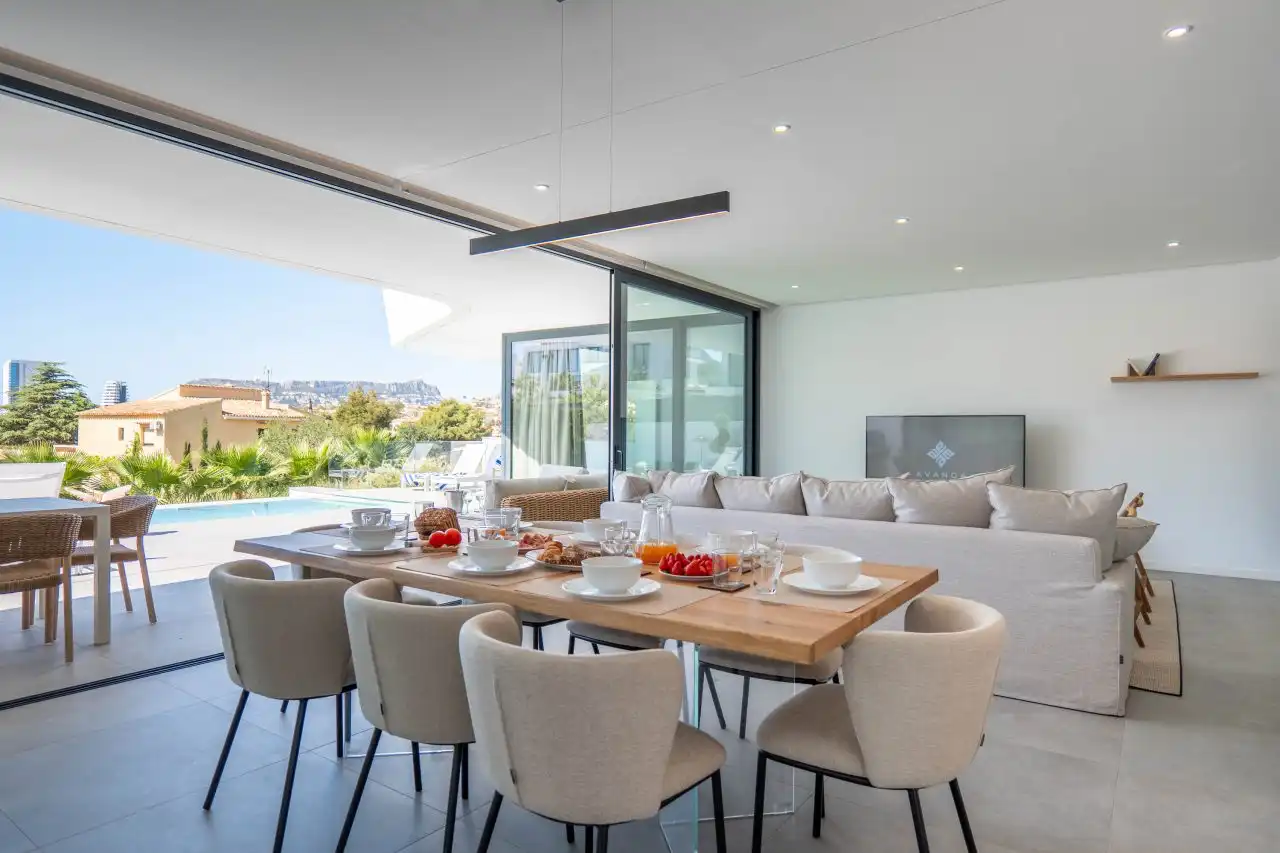 Chalet con terraza en venta en Marisol Park - Ortembach - Los Almendros, imagen 4