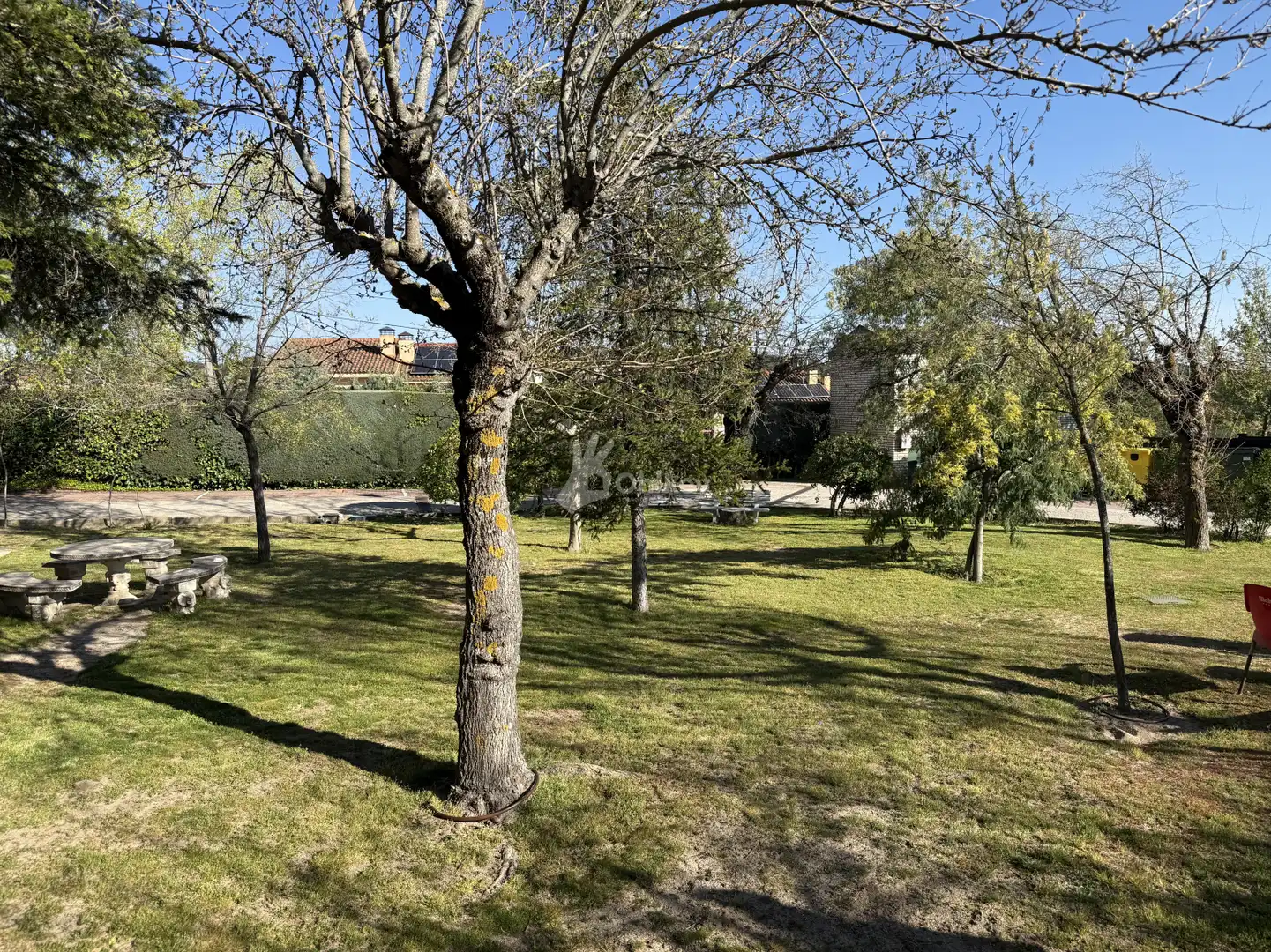 Wohnung zum Verkauf in Fresnedillas de la Oliva mit Klimaanlage, Heizung und Privatgarten