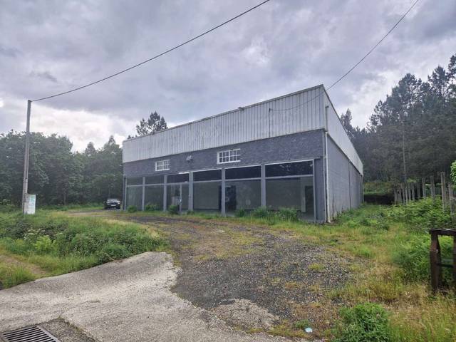 Nave industrial en Venta en Teo