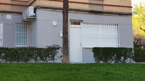 Foto 2 de Apartamento de alquiler en Calle de Uruguay, La Espinilla - Parque Blanco, Madrid