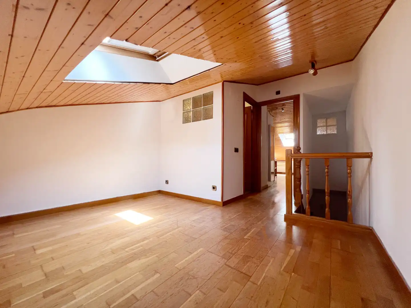 Casa a schiera con giardino in vendita a Passatge de Còrsega 16, imagen 13