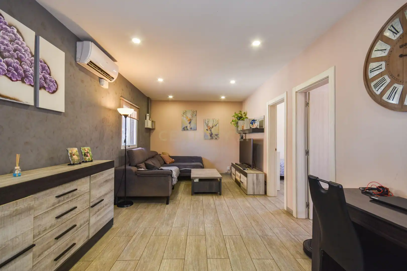 Living room of Houses for sale in Sant Vicenç Dels Horts  with Air Conditioner, Private garden and Storage room