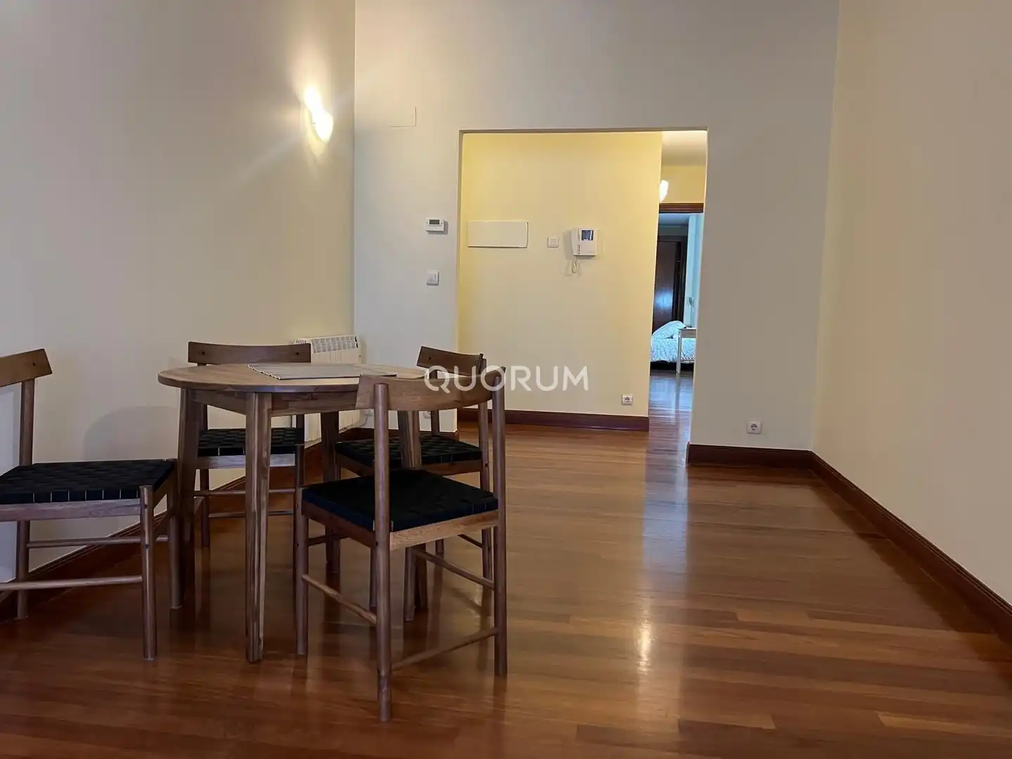 Wohnung zur Miete in Calle General Concha, Alhóndiga