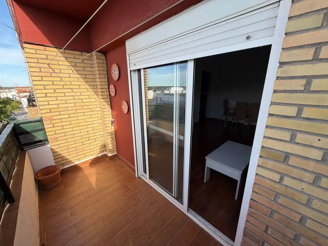 Terraza de Piso en venta en La Puebla de Cazalla con Aire acondicionado