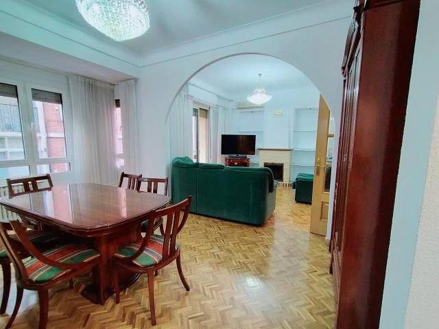 Piso en Alquiler en De Jerónimo Blancas en Paseo Independencia