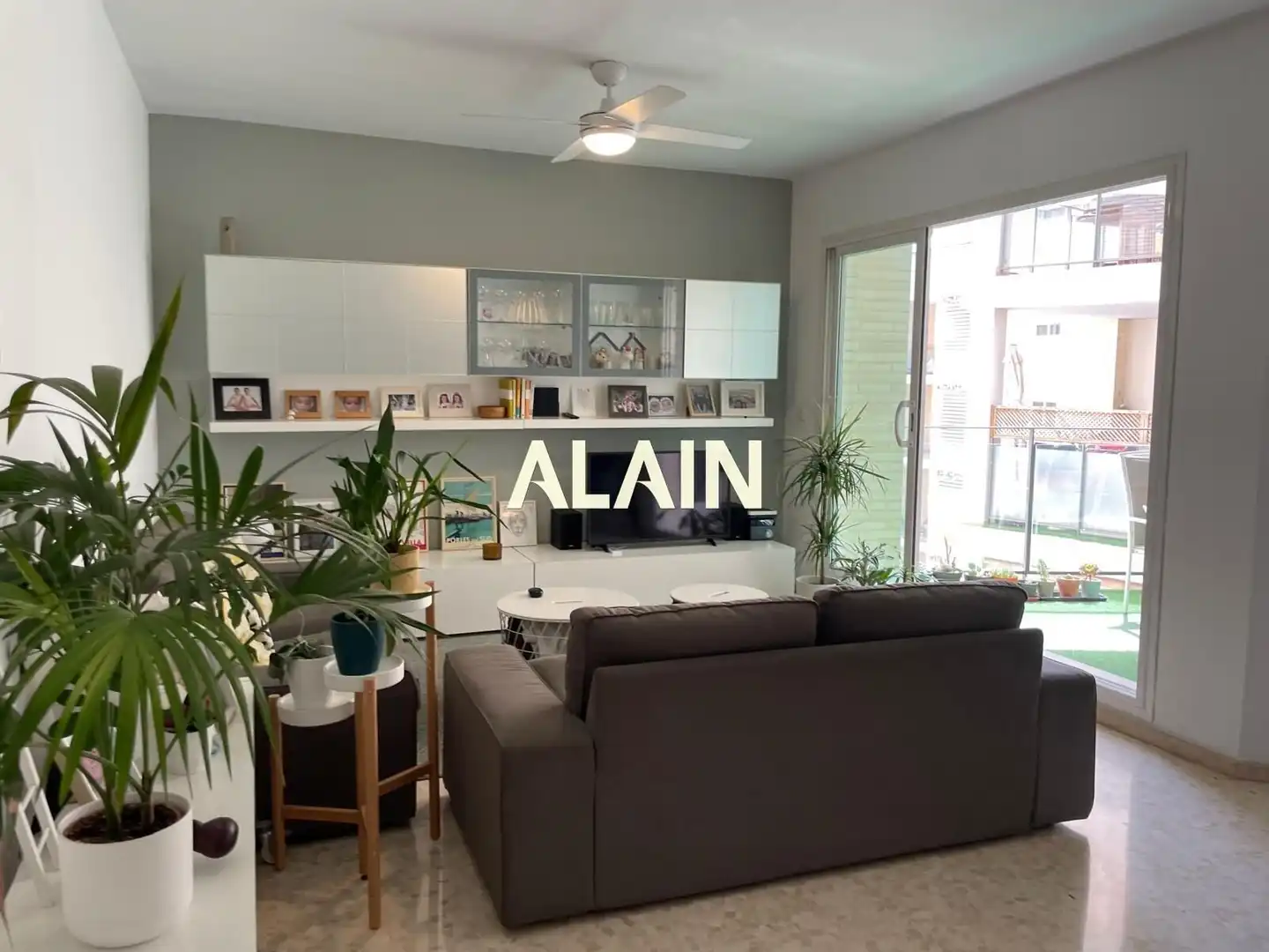 Sala de estar de Piso en venta en Paterna con Terraza, Trastero y Balcón