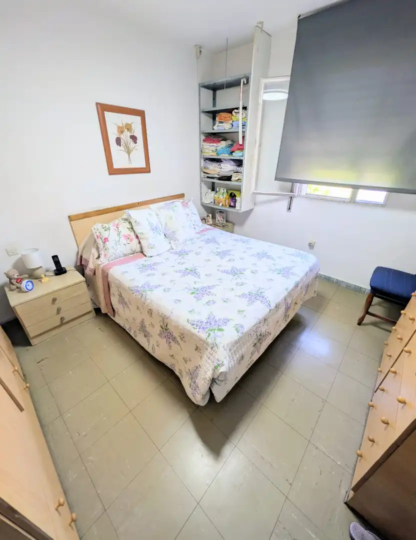 Bedroom of Flat for sale in Sevilla  with Air Conditioner