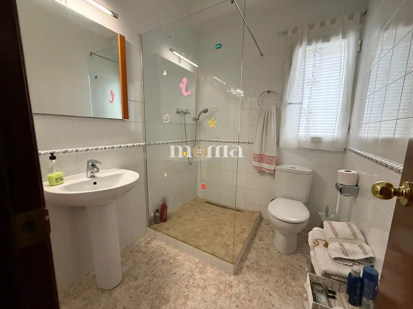 Dormitori de Casa o xalet en venda en Montornès del Vallès amb Aire condicionat, Calefacció i Jardí privat