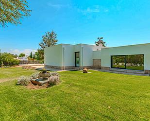 Vista exterior de Casa o xalet de lloguer en Pozuelo de Alarcón amb Aire condicionat, Terrassa i Piscina