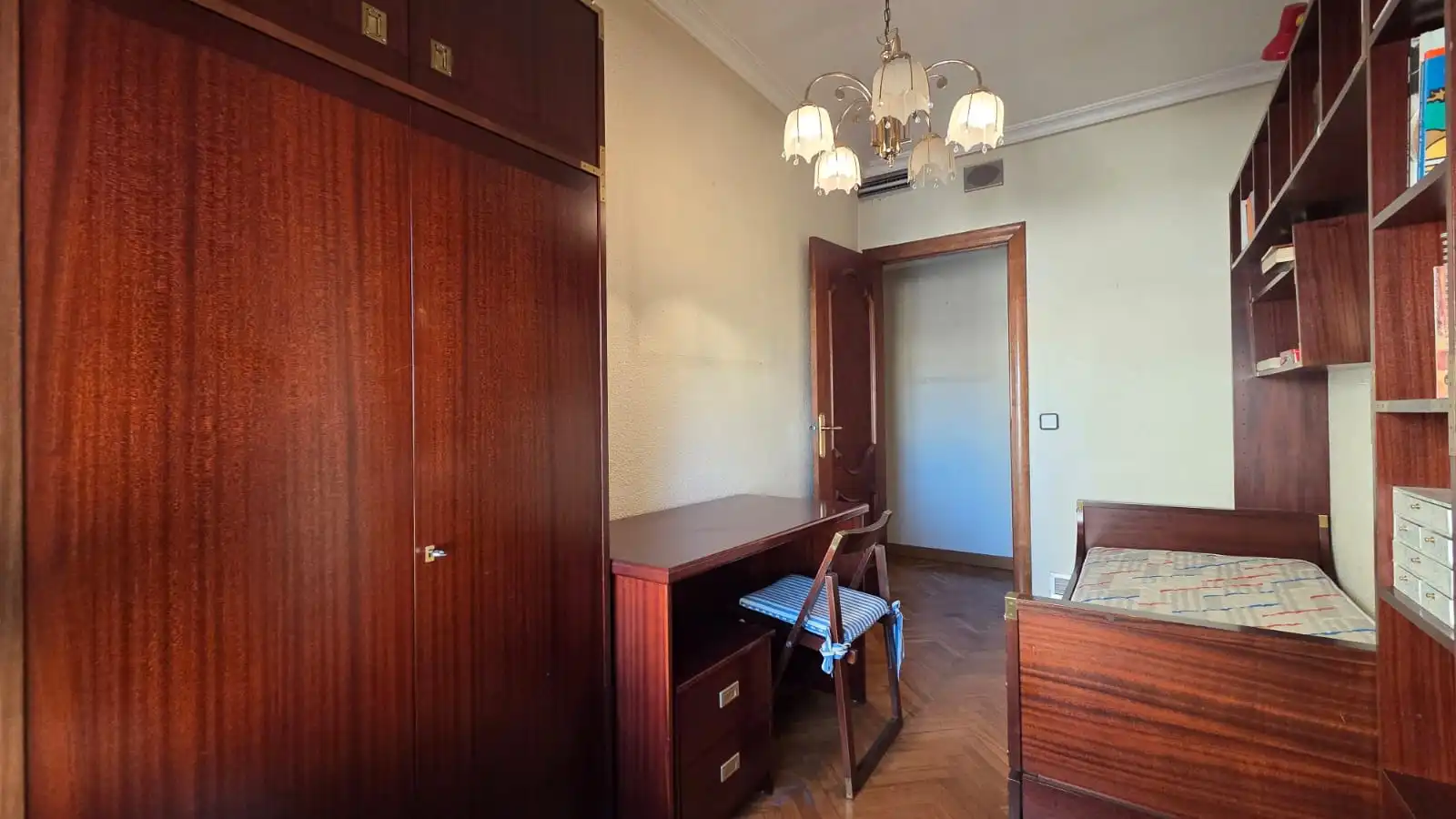 Habitación de Piso en venta en Elda con Aire acondicionado, Calefacción y Parquet