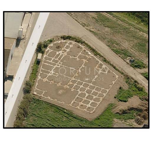 Terreno industrial en Venta en Calle Valle Niza en Churriana - El Pizarrillo - La Noria-Guadalsol
