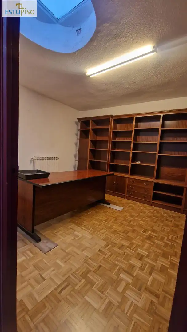 Büro zum Verkauf in Vitoria - Gasteiz mit Möbliert