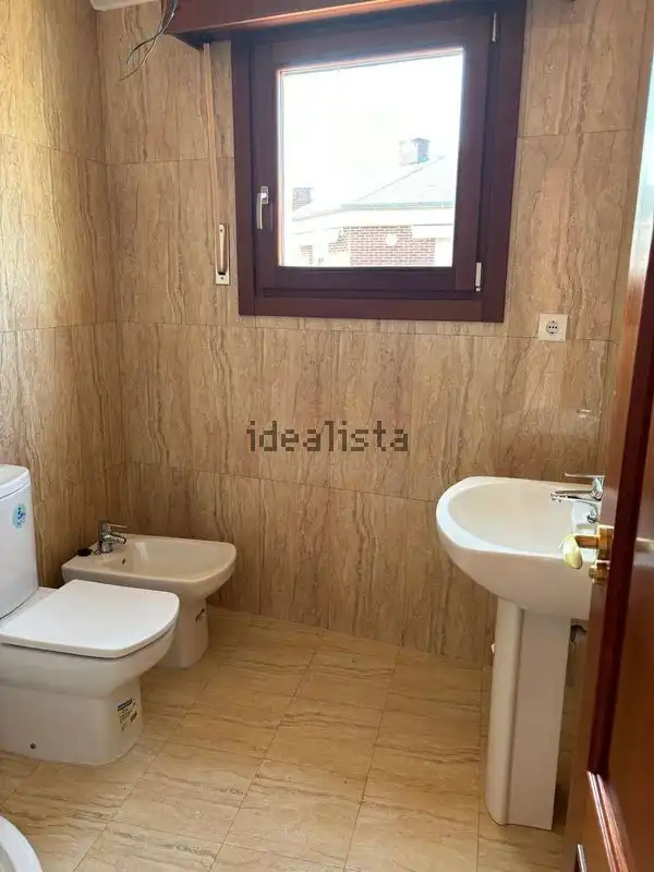 Baño de Dúplex en venta en Santoña con Calefacción y Terraza