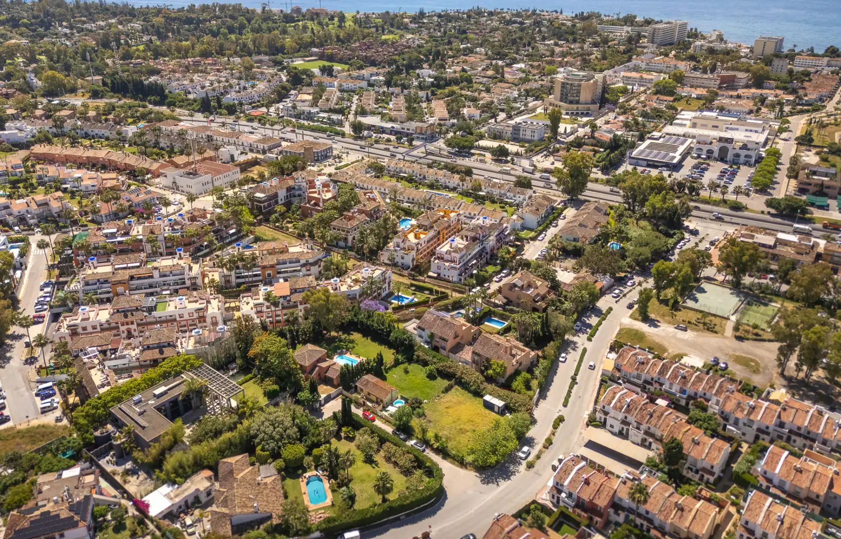Vista exterior de Residencial en venda en Estepona