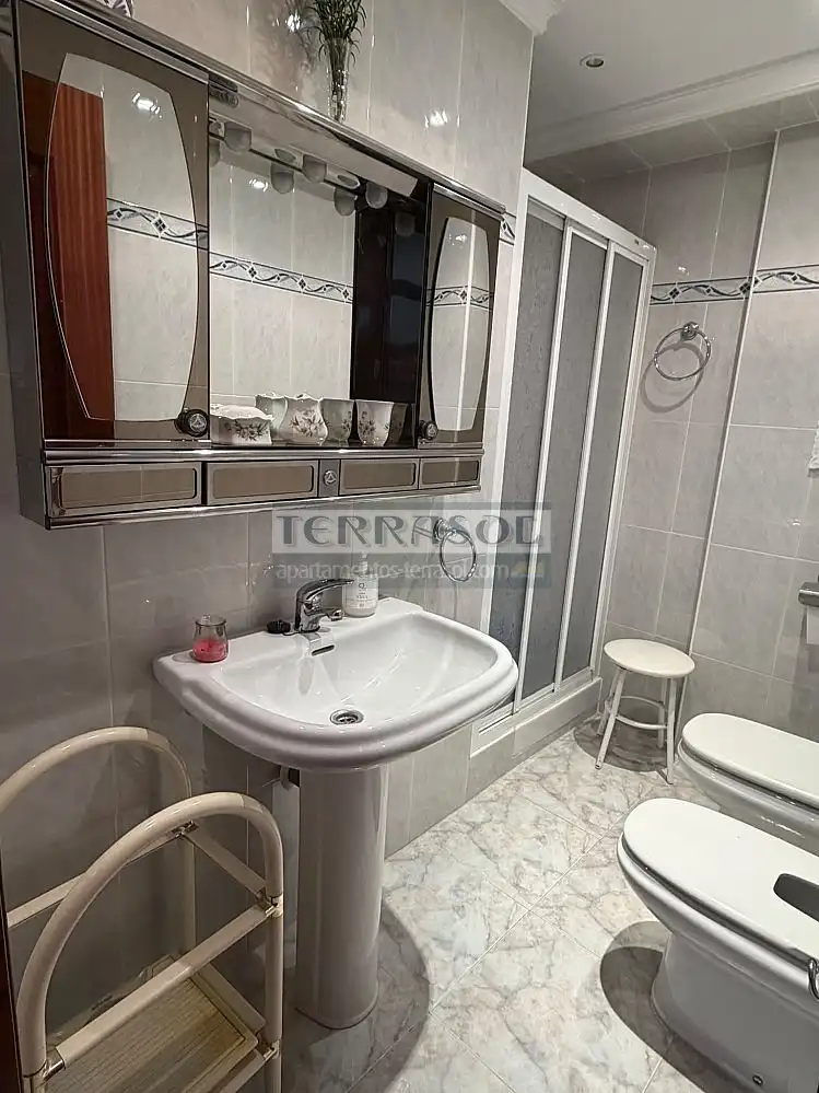 Badezimmer von Wohnungen zum Verkauf in Vélez-Málaga mit Klimaanlage, Heizung und Terrasse