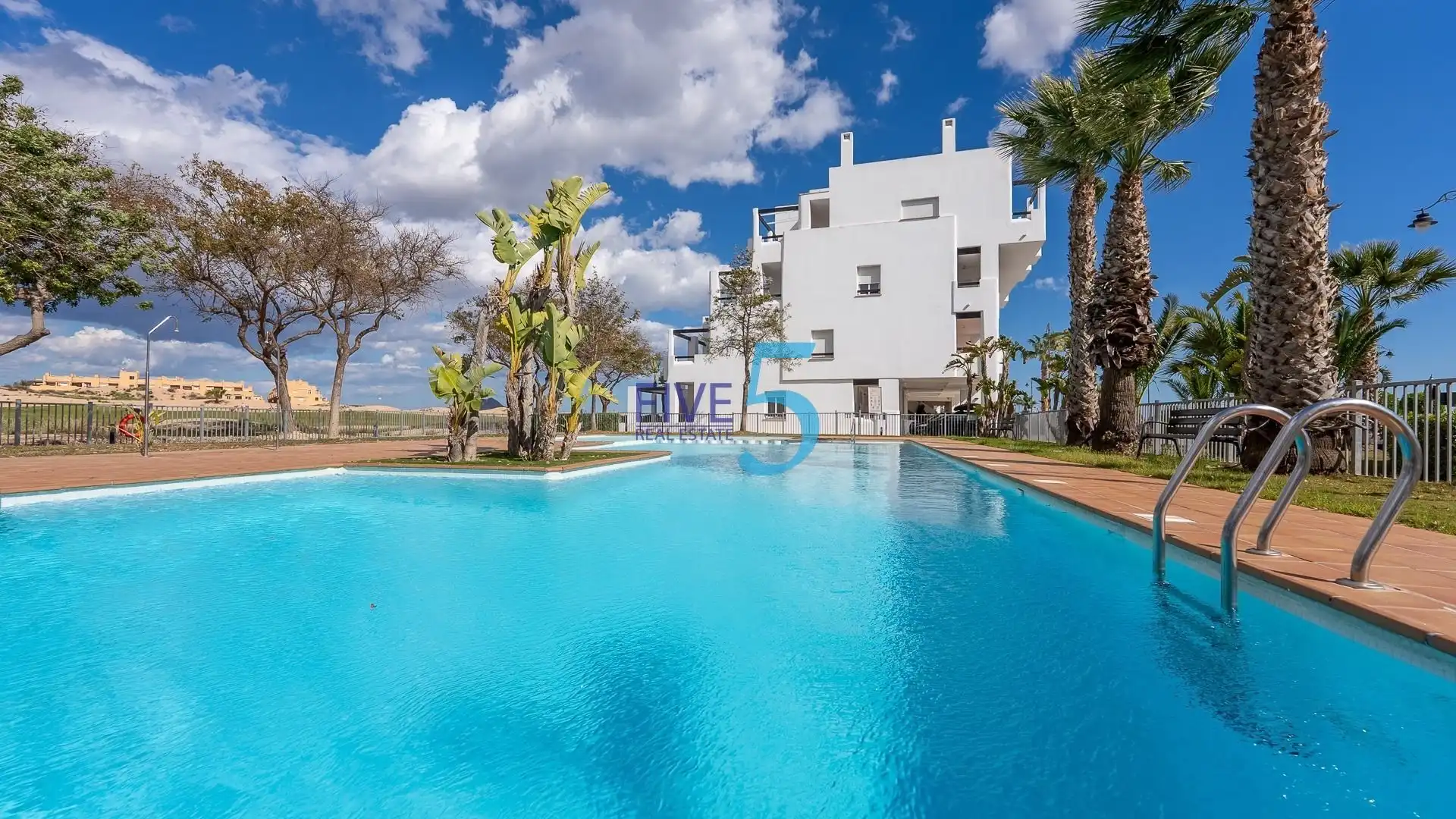 Pis amb piscina en venda a Terrazas de la Torre Golf, imagen 2