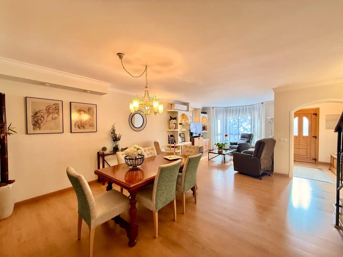 Comedor de Casa adosada en venta en  Palma de Mallorca con Aire acondicionado, Calefacción y Terraza