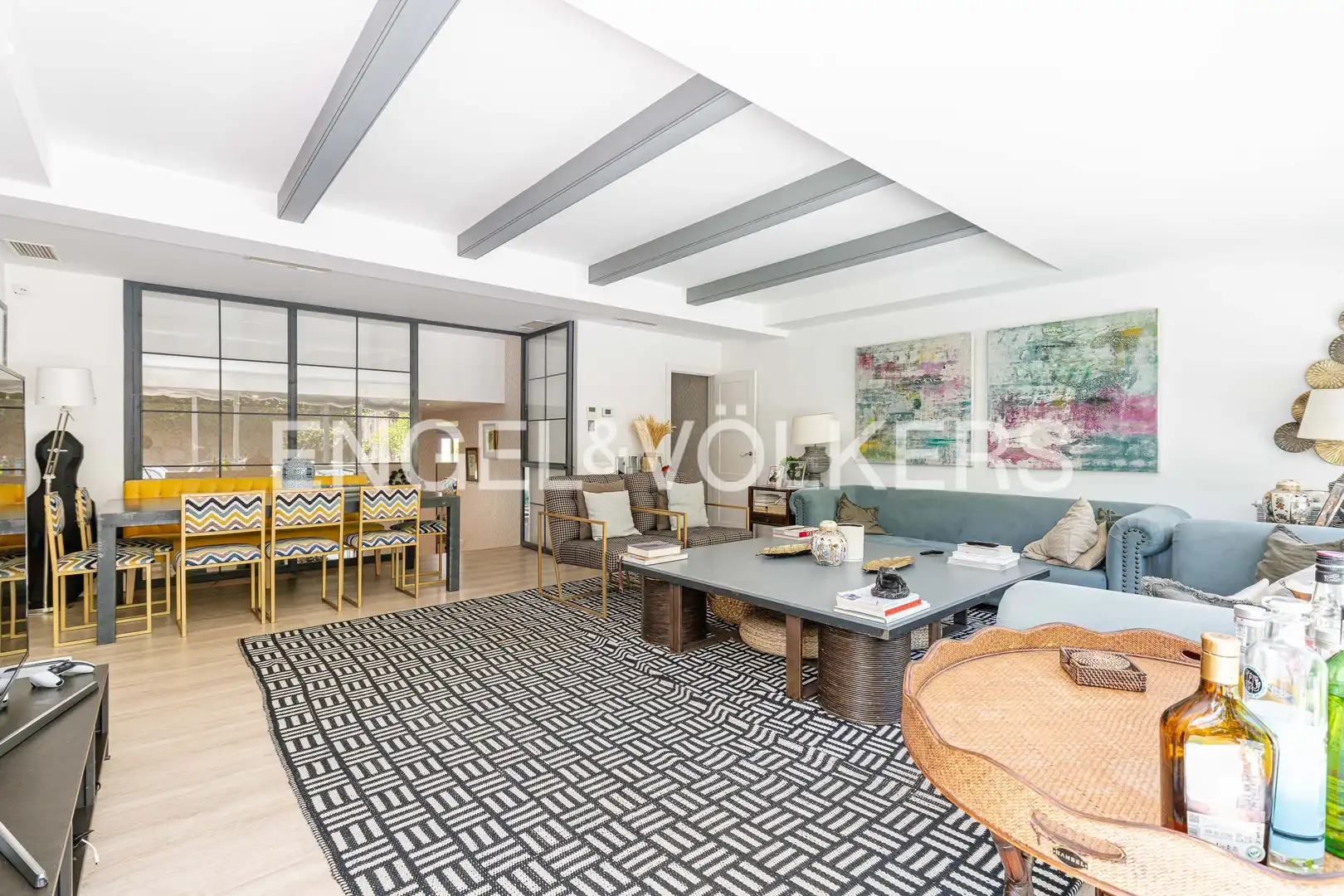 Sala de estar de Casa adosada en venta en Madrid con Aire acondicionado, Calefacción y Jardín privado