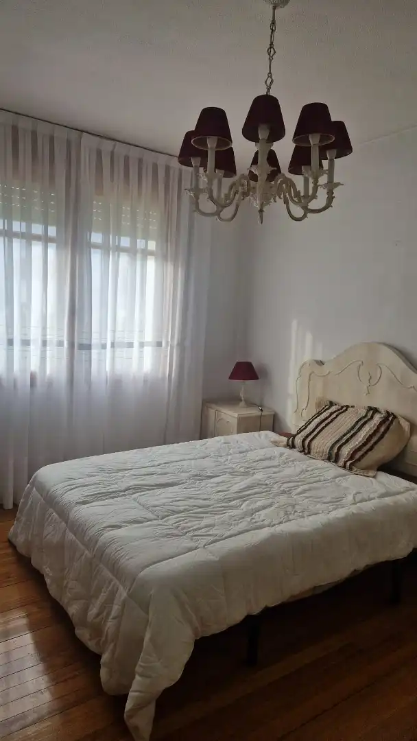 Dormitori de Casa o xalet de lloguer en Begonte amb Calefacció, Jardí privat i Terrassa