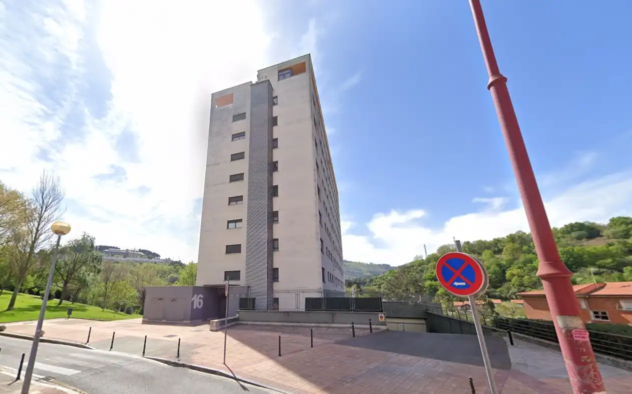 Vista exterior de Garaje en venta en Barakaldo 