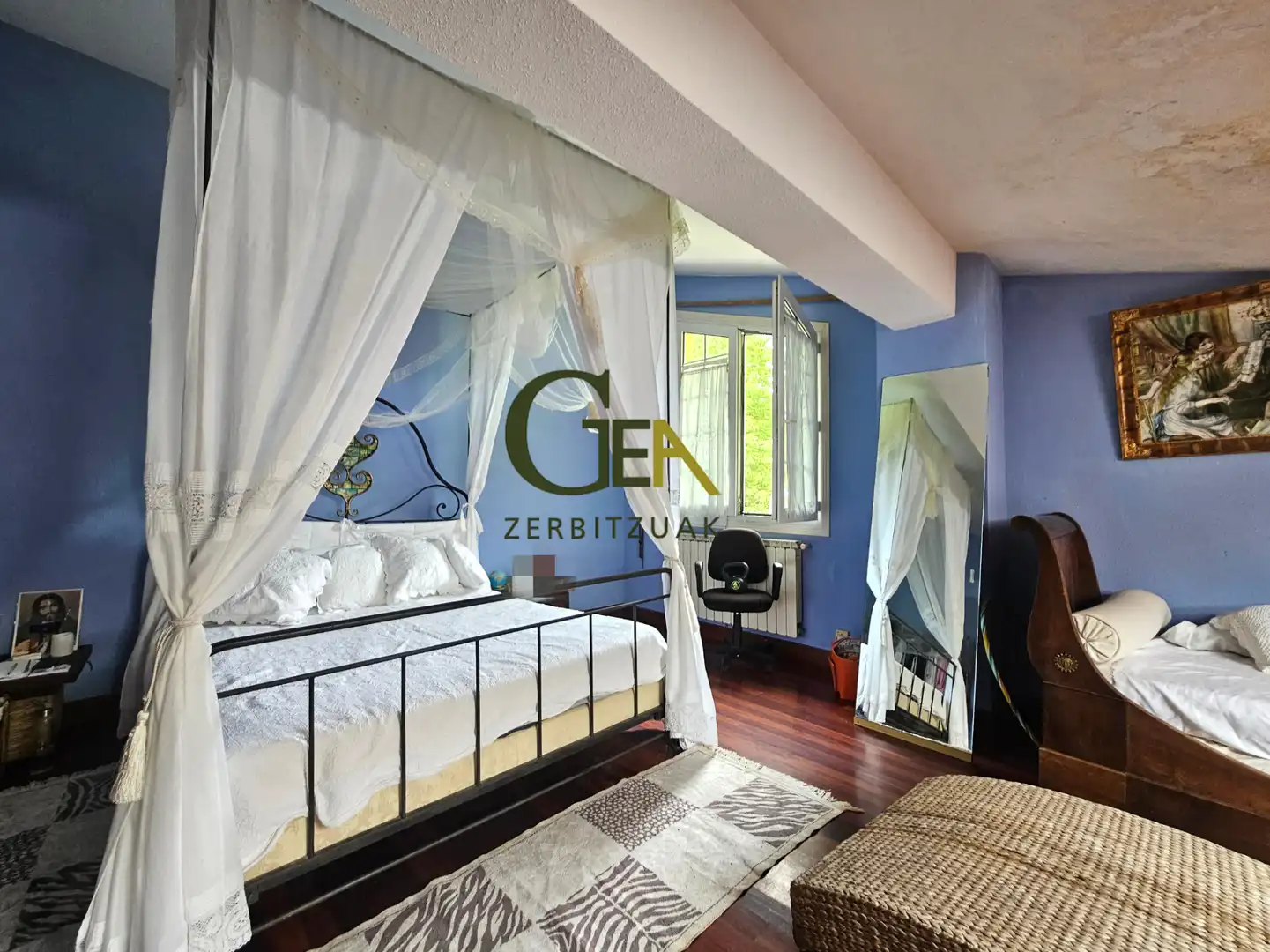 Schlafzimmer von Einfamilien-Reihenhaus zum Verkauf in Alkiza mit Heizung, Privatgarten und Terrasse