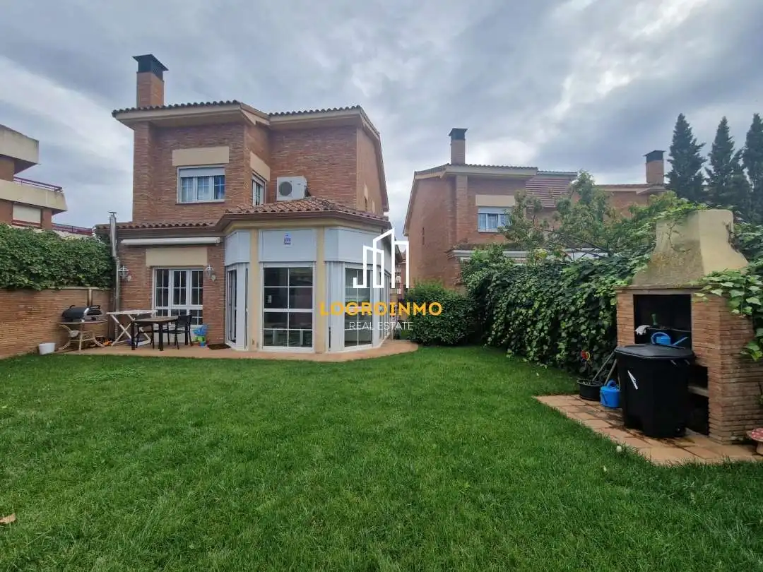 House with pool for sale in Avda. Madrid, imagen 55