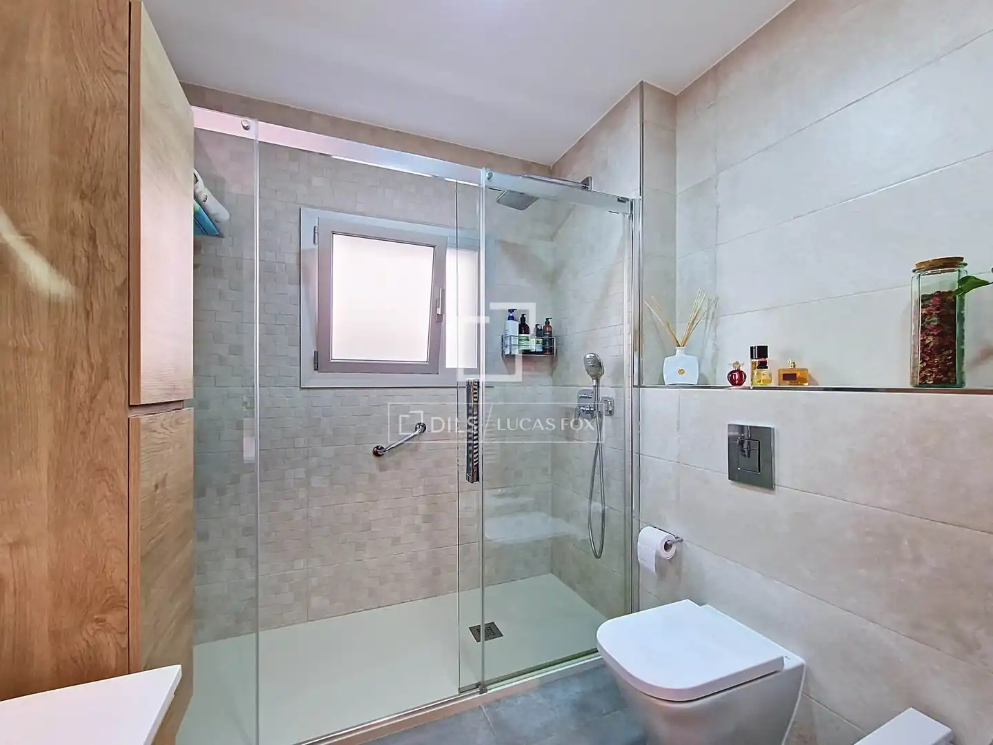 Bathroom of Houses for sale in Vilanova i la Geltrú  with Air Conditioner, Heating and Private garden