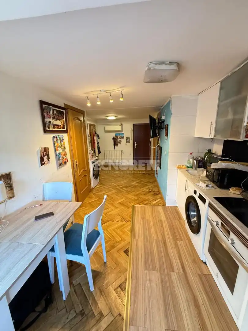 Piso en venta en Madrid con Calefacción y Parquet