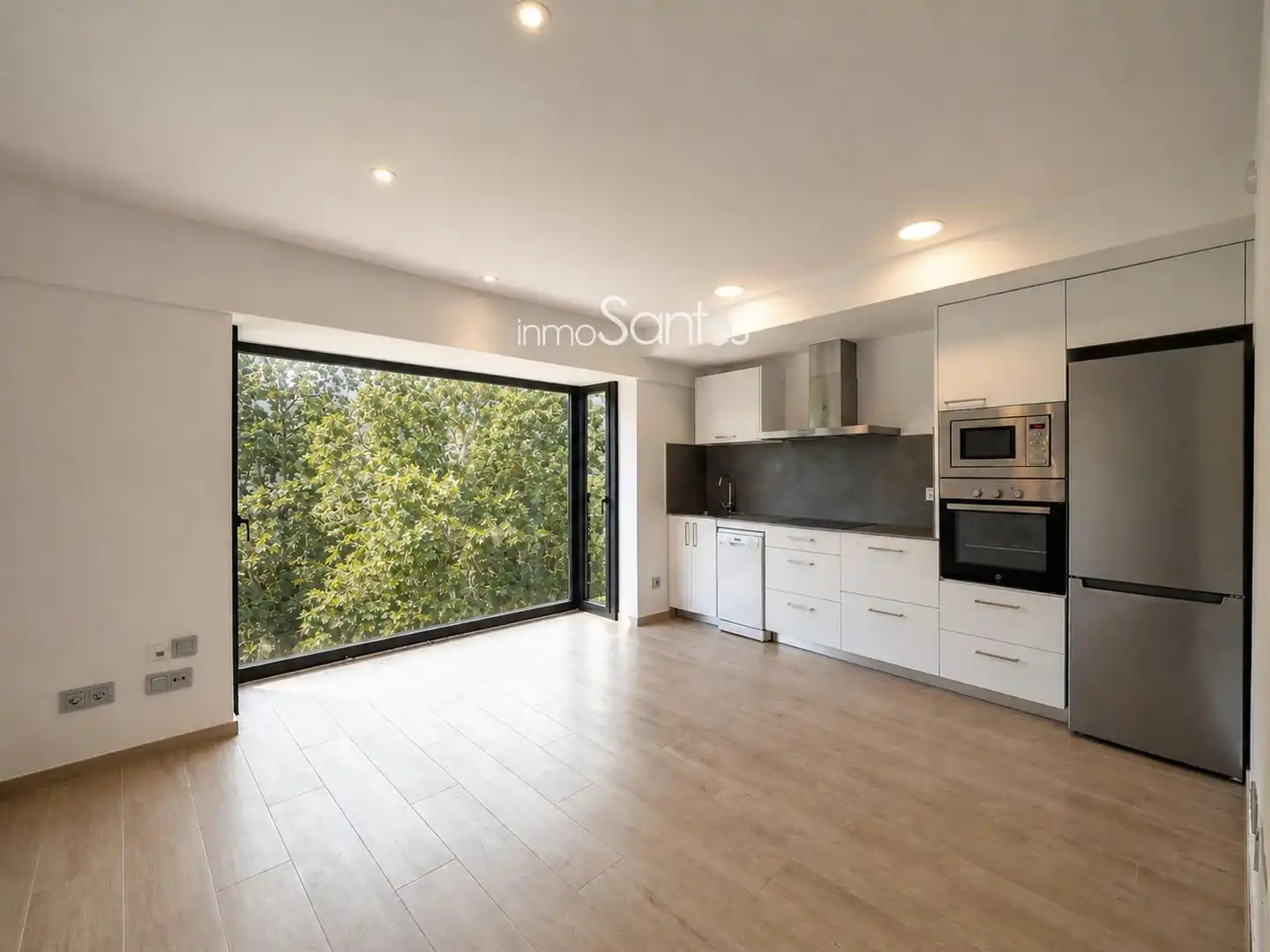 Vista exterior de Piso de alquiler en Girona con Aire acondicionado y Calefacción