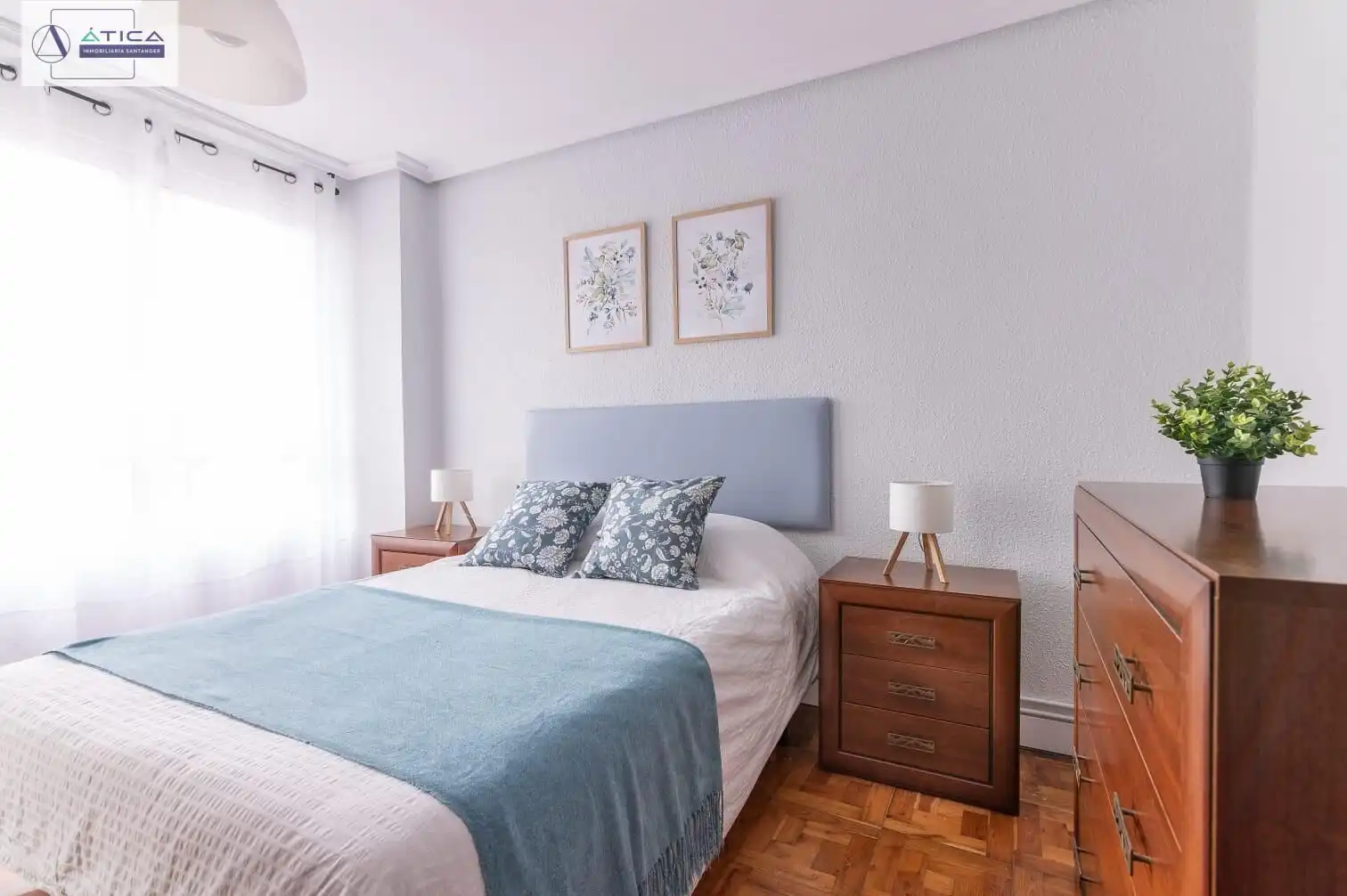 Bedroom of Flat for rent in Santander  with Heating and Furnished