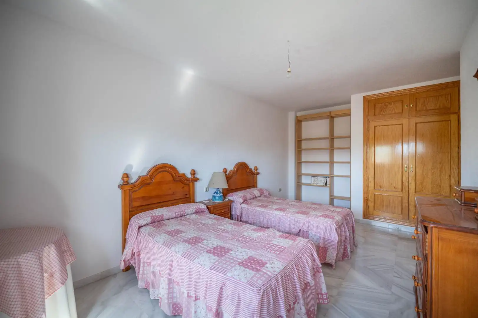 Dormitori de Casa o xalet en venda en Las Gabias amb Calefacció, Jardí privat i Terrassa