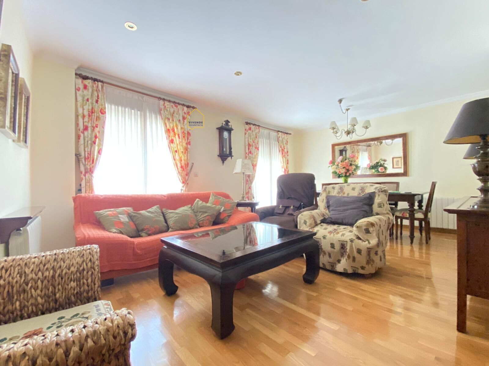 Flat for sale in San Mateo
