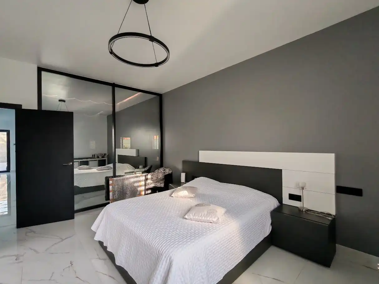 Habitación de Casa o chalet en venta en Elche / Elx con Aire acondicionado, Calefacción y Jardín privado