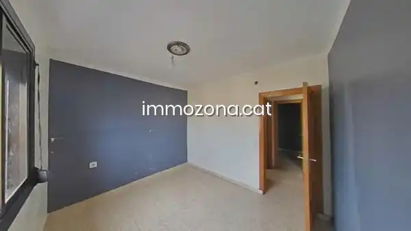 Schlafzimmer von Wohnungen zum Verkauf in Badalona