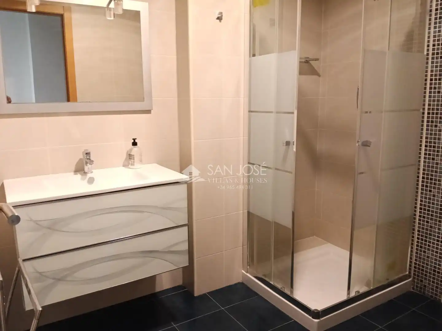Bathroom of Flat for sale in Aspe  with Heating, Terrace and Storage room
