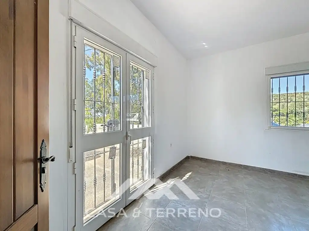 Dormitori de Casa o xalet en venda en Vélez-Málaga amb Aire condicionat, Jardí privat i Terrassa