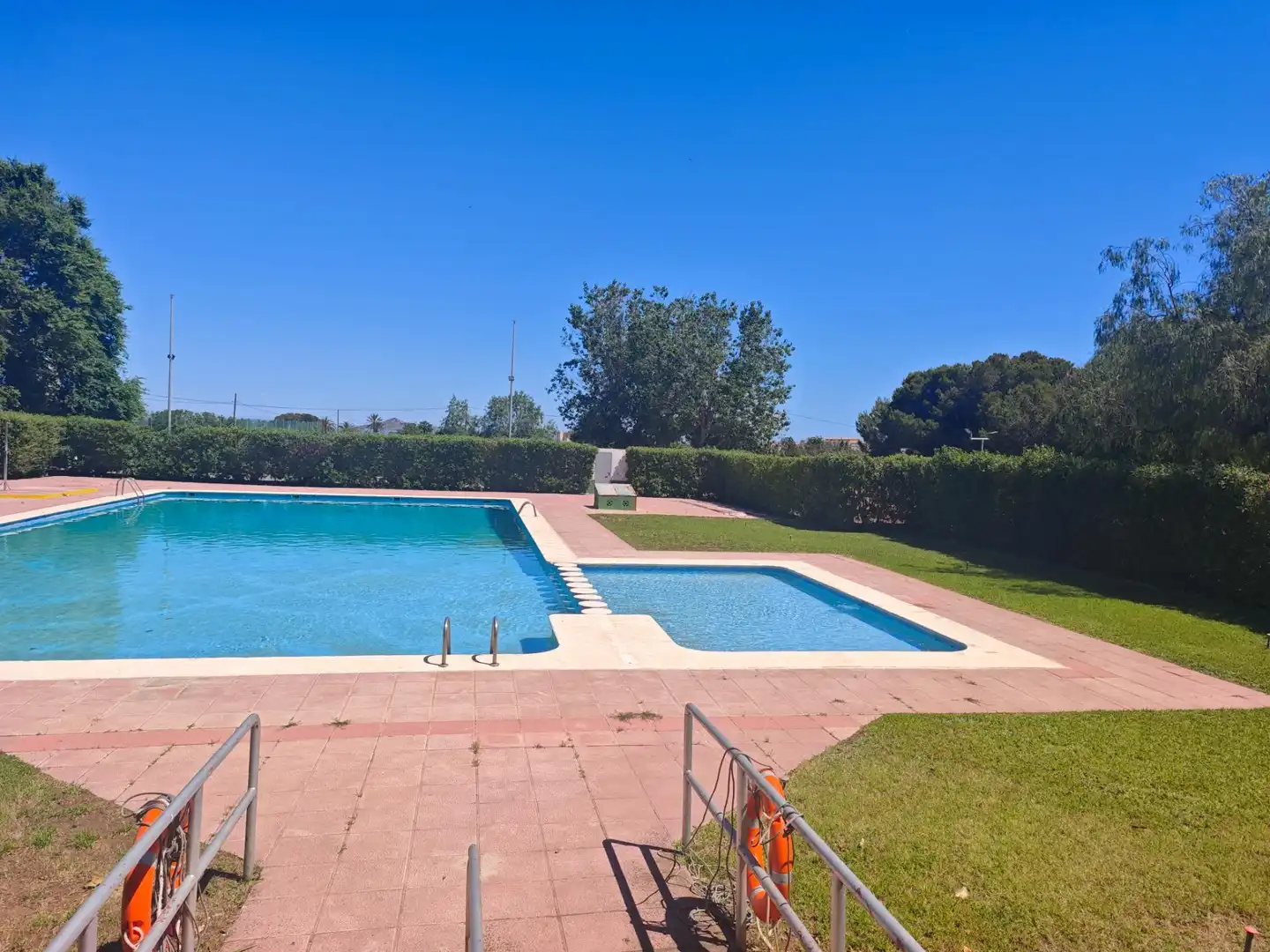 Piscina de Casa o xalet en venda en Cartagena amb Jardí privat, Terrassa i Moblat