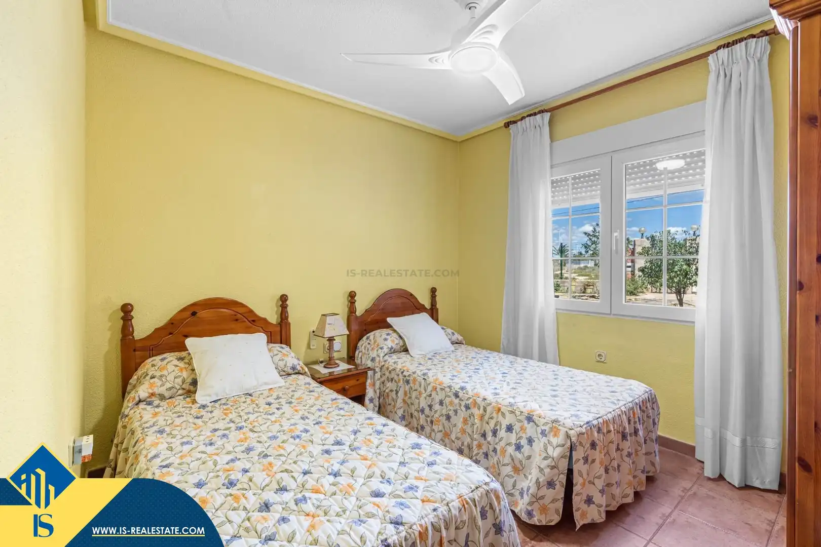 Dormitori de Casa o xalet en venda en Elche / Elx amb Terrassa i Moblat