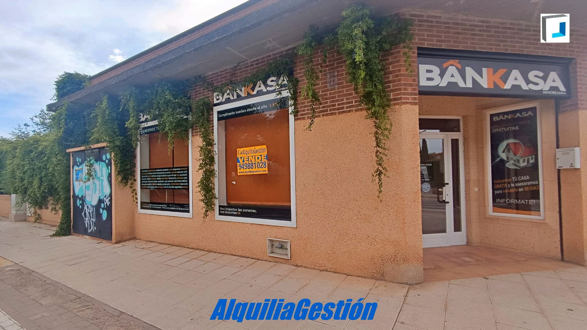 Premises for sale in Alovera  with Air Conditioner