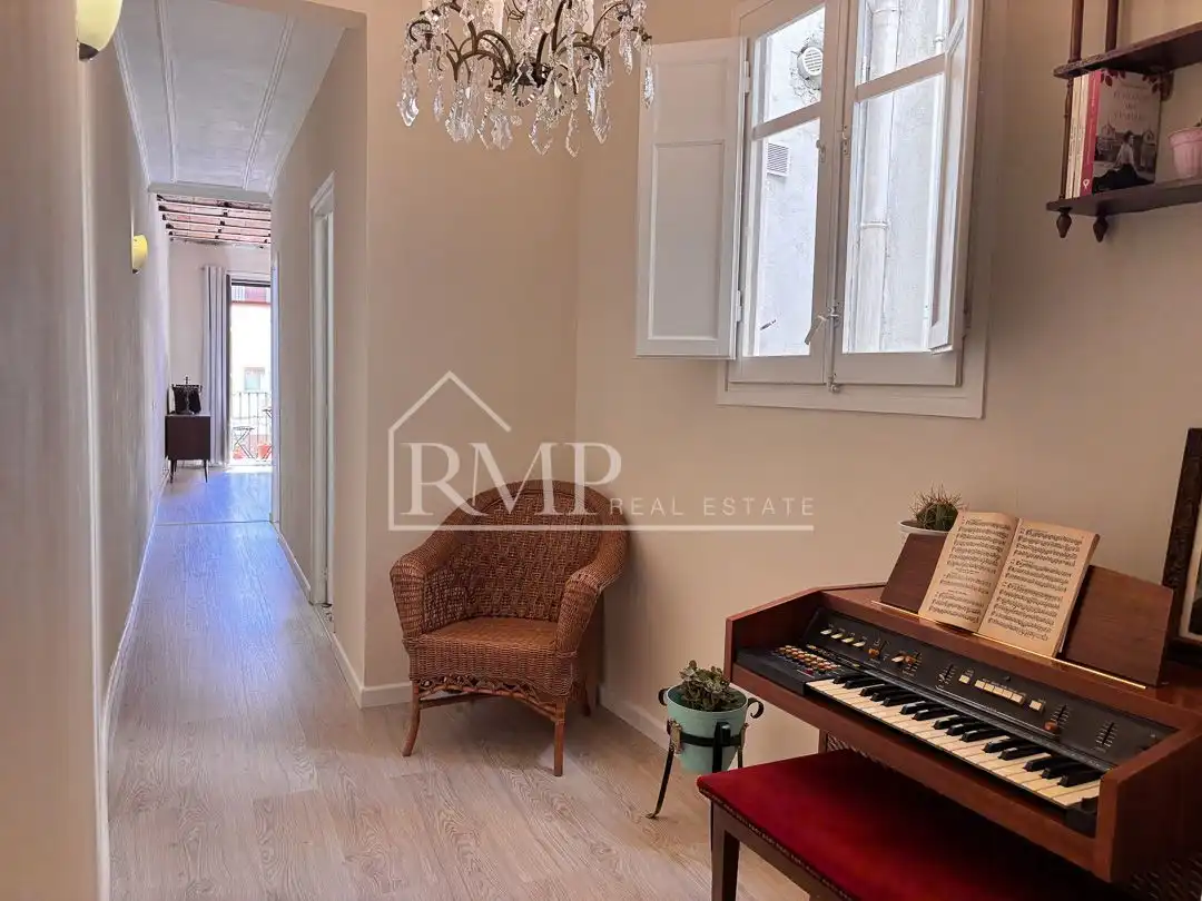 Sala de estar de Piso en venta en Barcelona con Terraza y Trastero