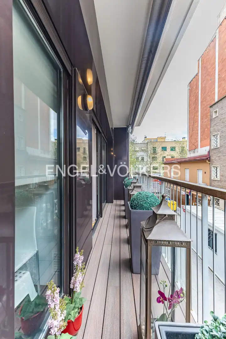 Terraza de Piso en venta en Ponent