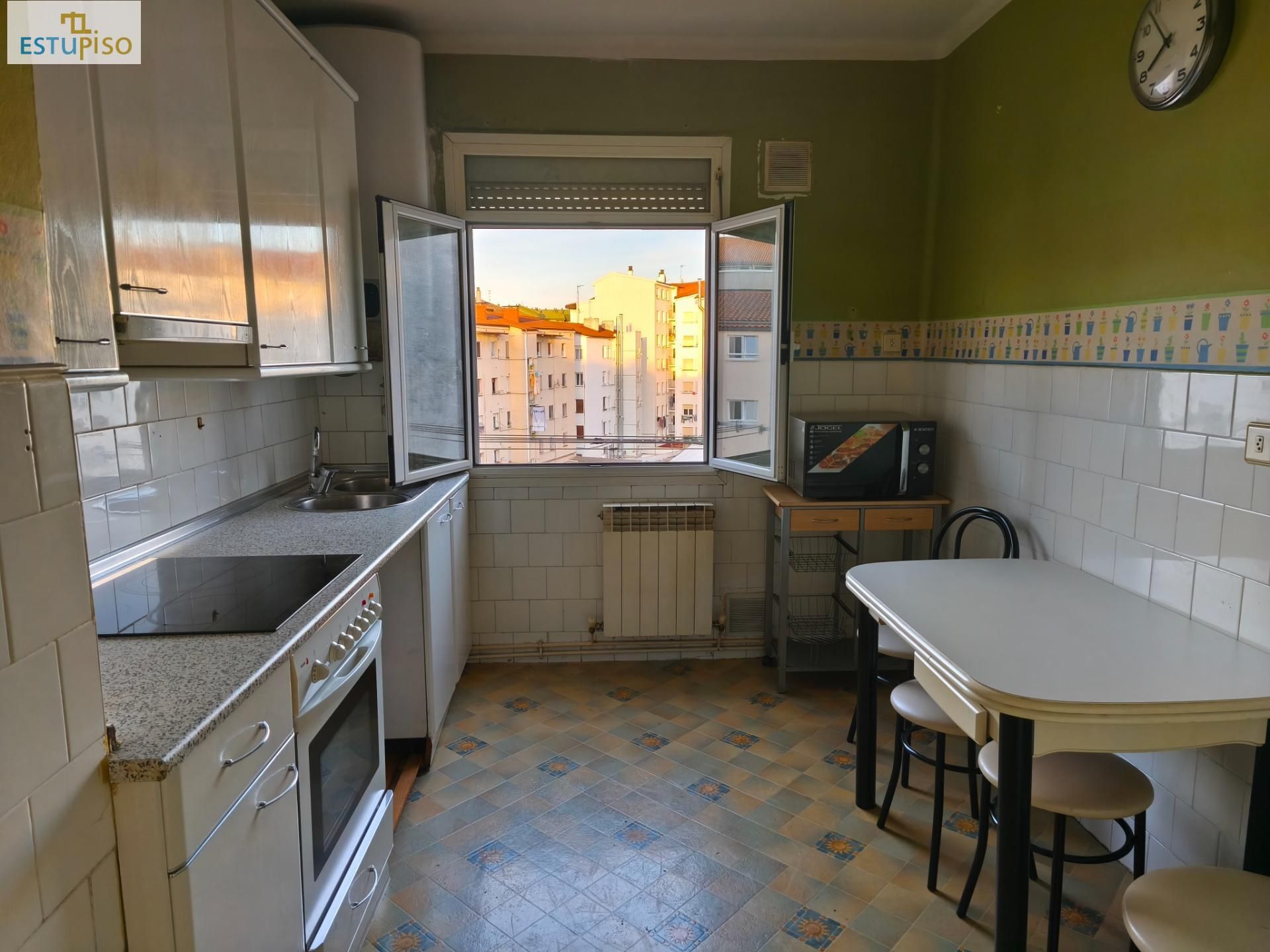 Cuina de Pis en venda en Vitoria - Gasteiz amb Calefacció i Traster