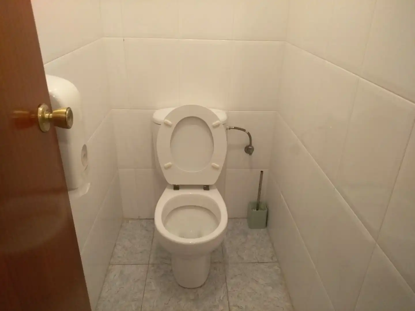 Baño de Local en venta en Castellón de la Plana / Castelló de la Plana con Aire acondicionado, Terraza y Amueblado
