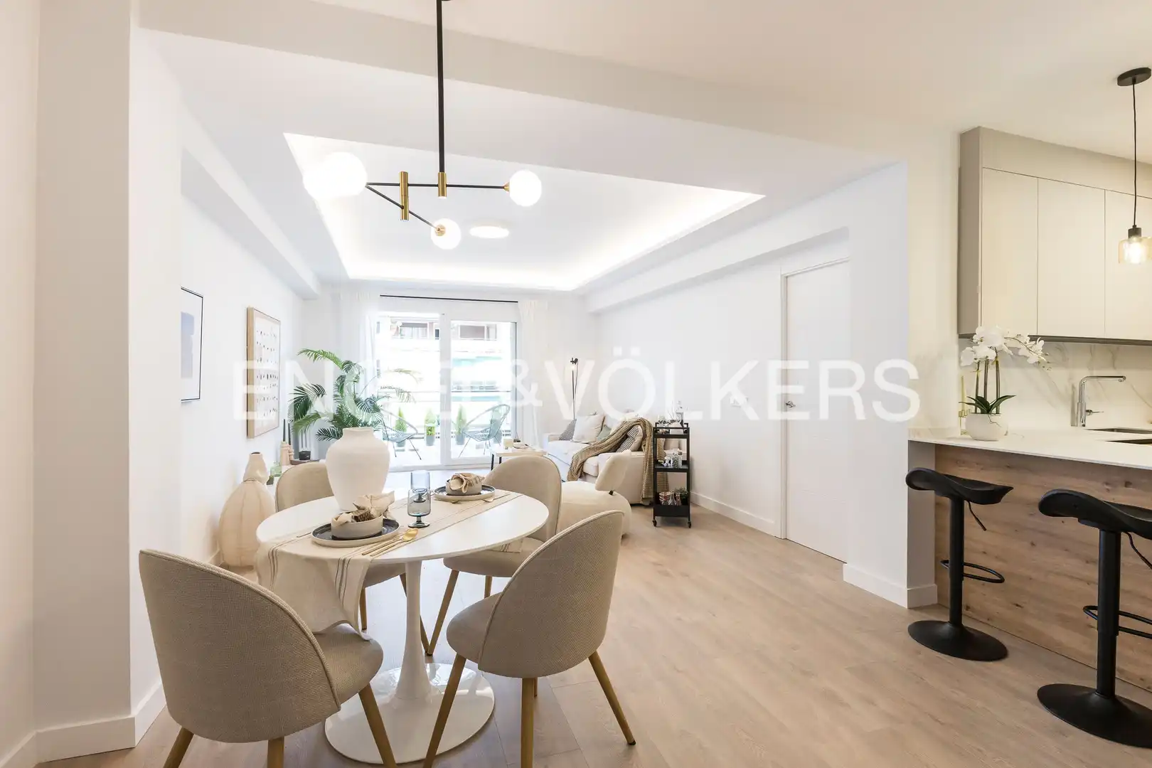 Exterior view of Flat for sale in Madrid  with Air Conditioner, Heating and Terrace