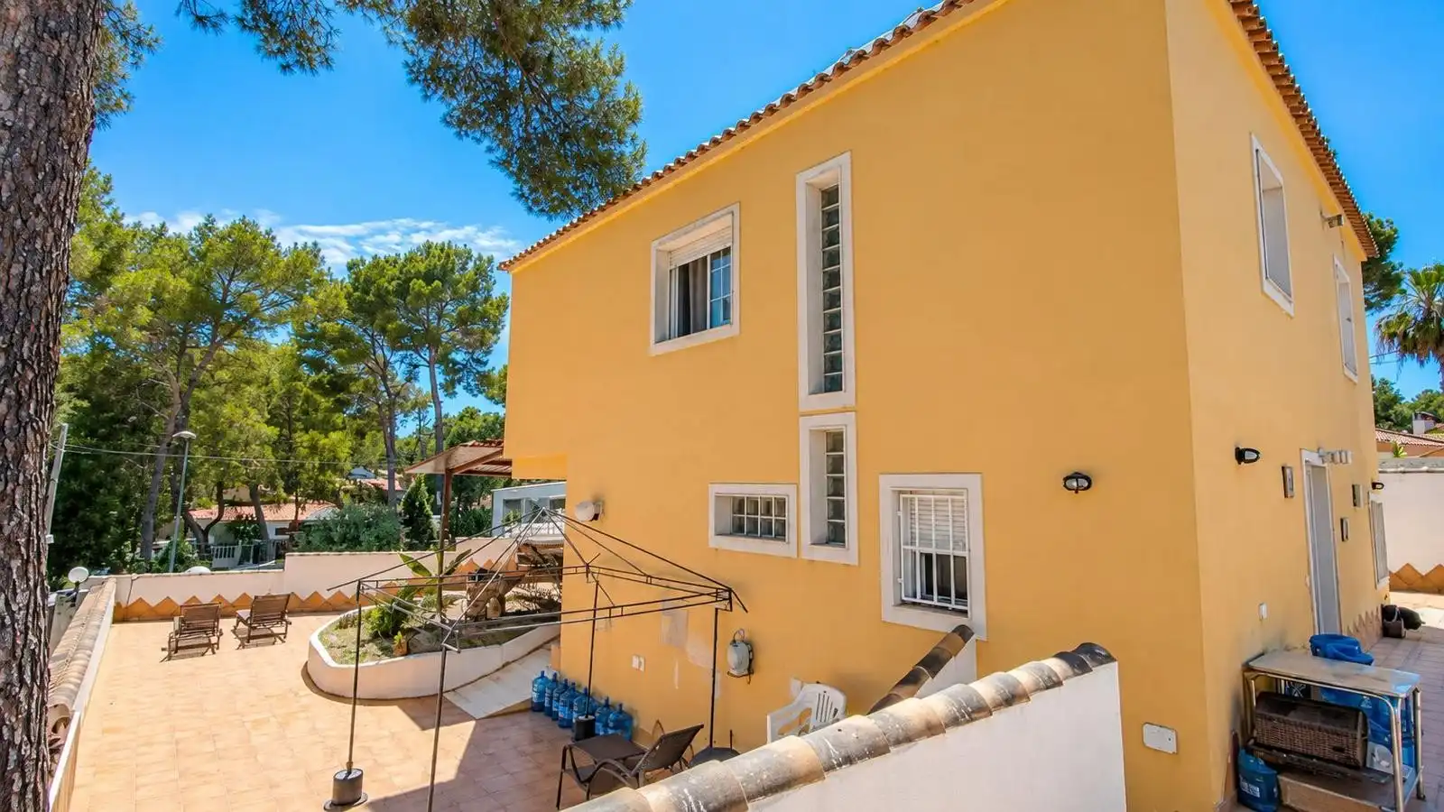 Casa con jardín en venta en El Pinar de Campoverde, imagen 2