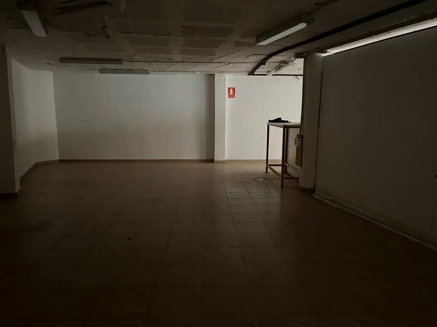 Gewerbefläche zum Verkauf in Font de la Malesa 2, imagen 6