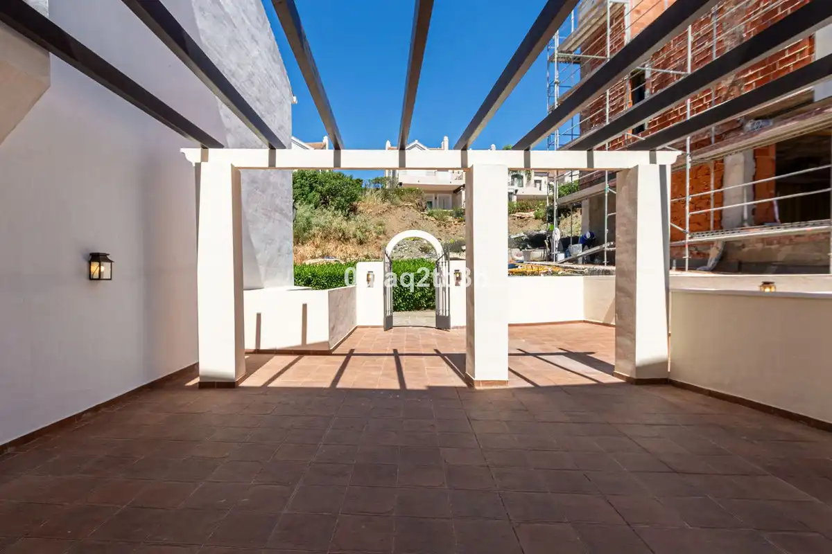 Terraza de Casa adosada de alquiler en Estepona con Aire acondicionado, Jardín privado y Terraza