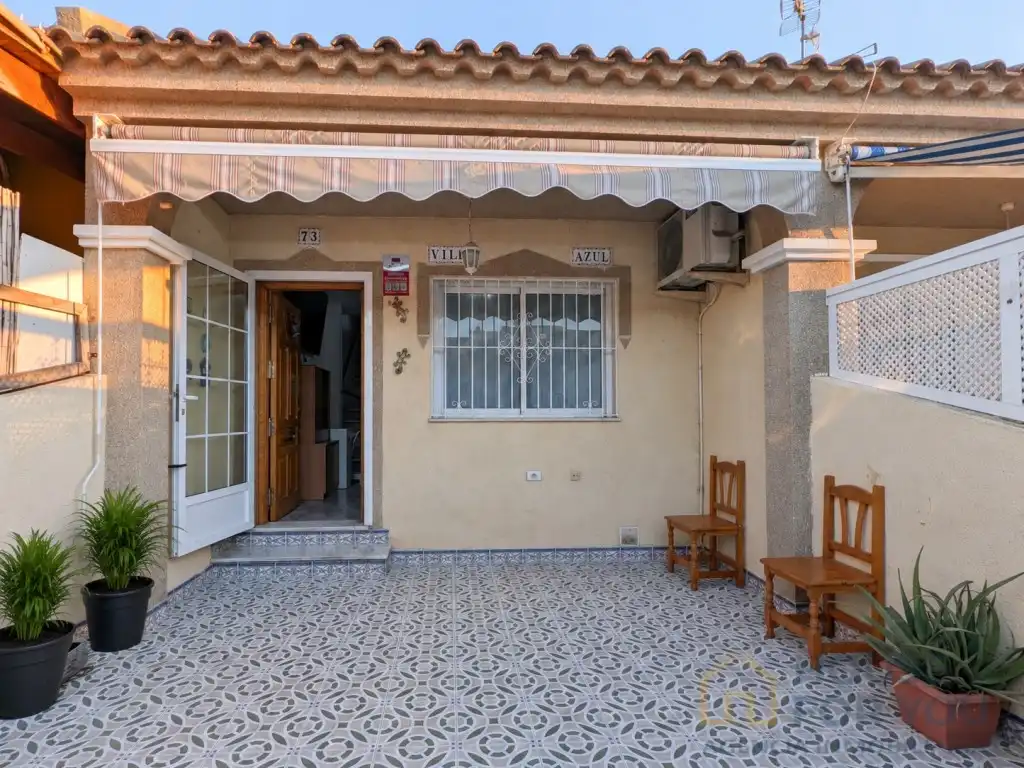 Vista exterior de Casa o chalet en venta en Los Alcázares